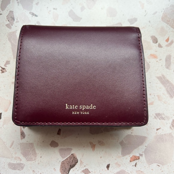 Mini Kate spade wallet - Picture 3 of 3